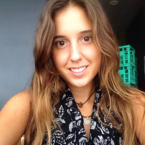 Meet your Posher, Robyn - Picture 1 of 1